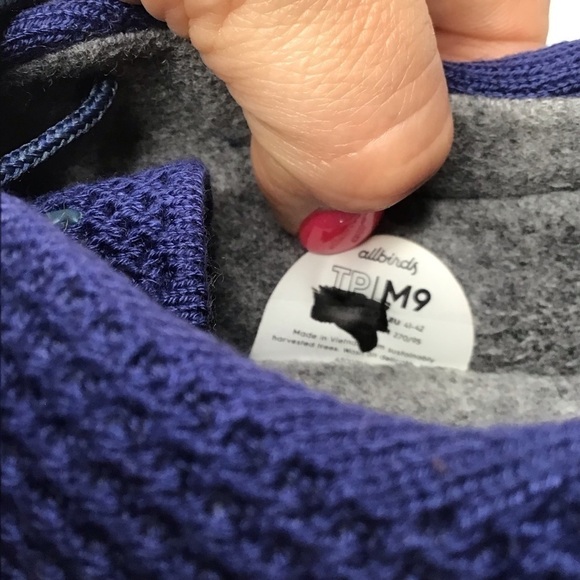 ALLBIRDS Tree Pipers in Blue Size 9. - Picture 8 of 9